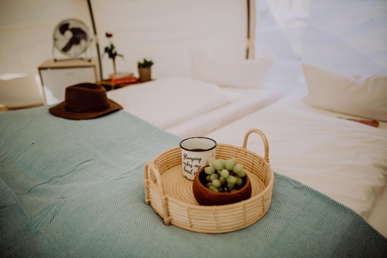 Raus Und Gut Glamping Am Graebendorfer See Drebkau Eksteriør billede