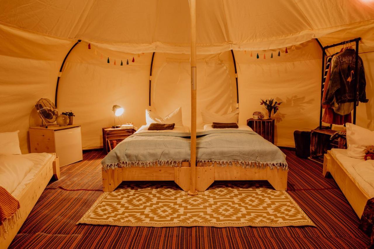 Raus Und Gut Glamping Am Graebendorfer See Drebkau Eksteriør billede