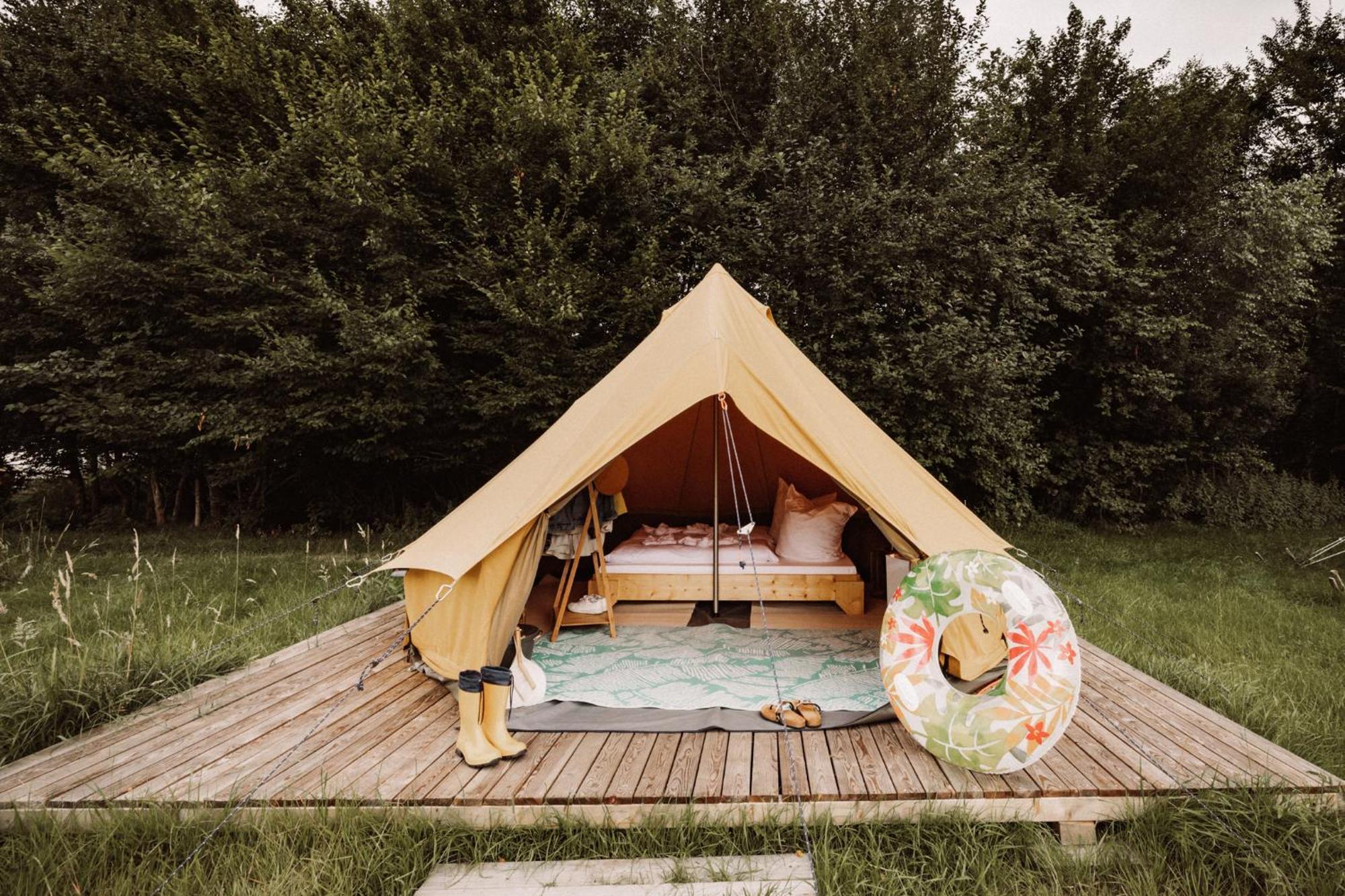 Raus Und Gut Glamping Am Graebendorfer See Drebkau Eksteriør billede